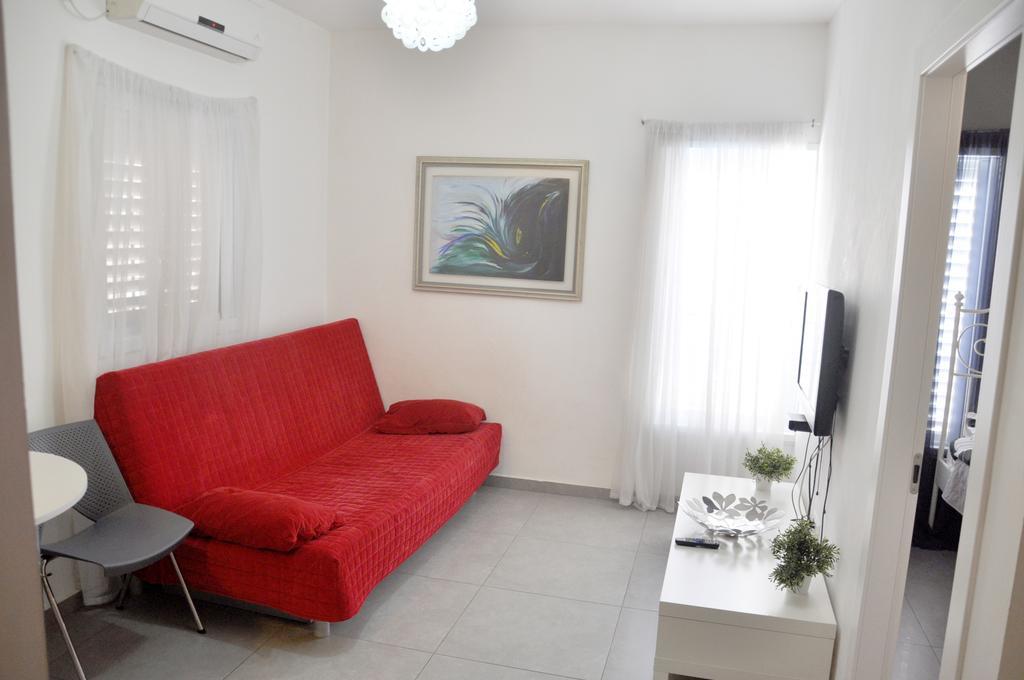 Isra Home Rothschild 8-2 Apartment Бат-Ям Экстерьер фото